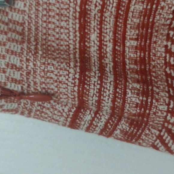 Banana Republic Terra Cotta Textured Fabric Fully Lined Skirt. Size 4 - Picture 4 of 9